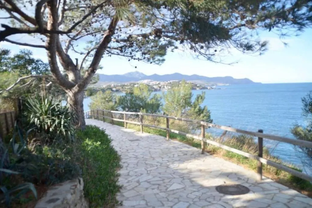 Residence Avec Piscine Face A La Mer, 1Ere Ligne Llanca